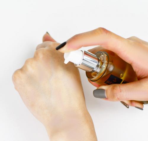 5種類の植物エキスで毛穴のトータルケア